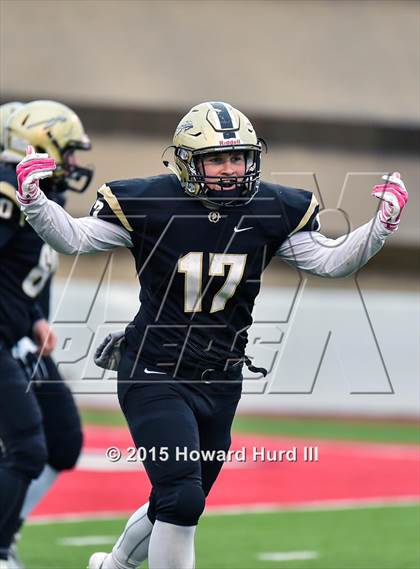 Thumbnail 1 in Quanah vs. Seagraves (UIL 2A Regional) photogallery.