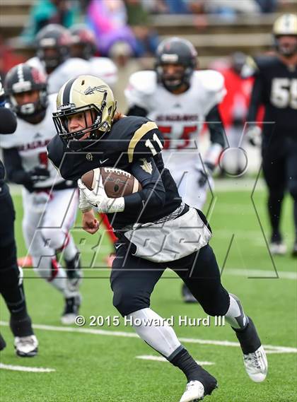 Thumbnail 3 in Quanah vs. Seagraves (UIL 2A Regional) photogallery.