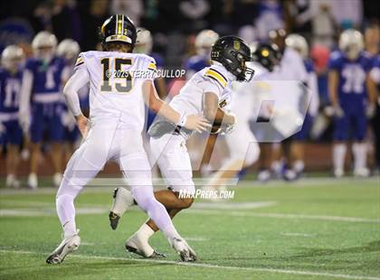 Thumbnail 2 in Roy @ Fremont photogallery.