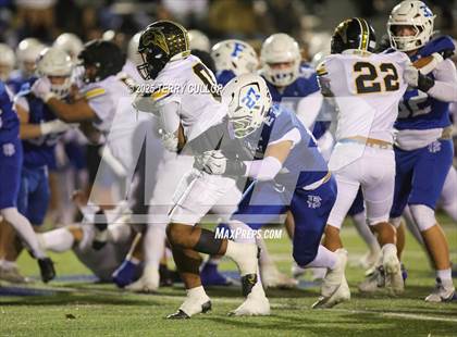 Thumbnail 1 in Roy @ Fremont photogallery.