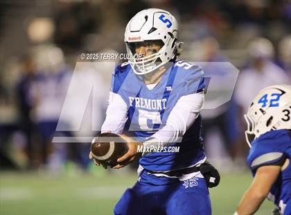 Thumbnail 1 in Roy @ Fremont photogallery.