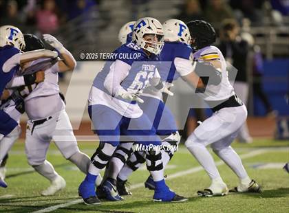 Thumbnail 3 in Roy @ Fremont photogallery.