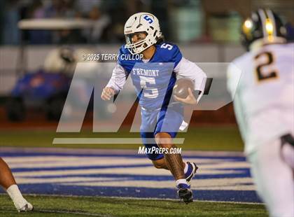 Thumbnail 1 in Roy @ Fremont photogallery.