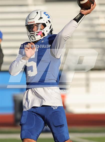 Thumbnail 3 in Roy @ Fremont photogallery.