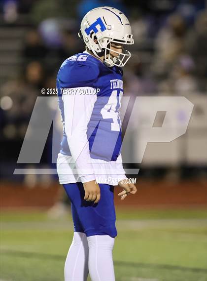 Thumbnail 2 in Roy @ Fremont photogallery.