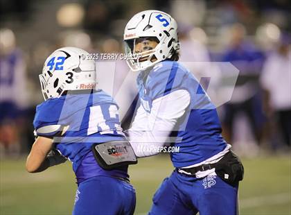 Thumbnail 2 in Roy @ Fremont photogallery.