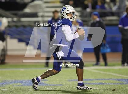 Thumbnail 3 in Roy @ Fremont photogallery.