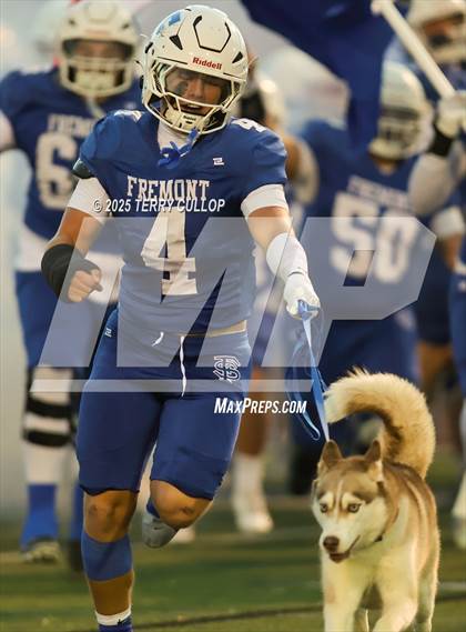 Thumbnail 3 in Roy @ Fremont photogallery.