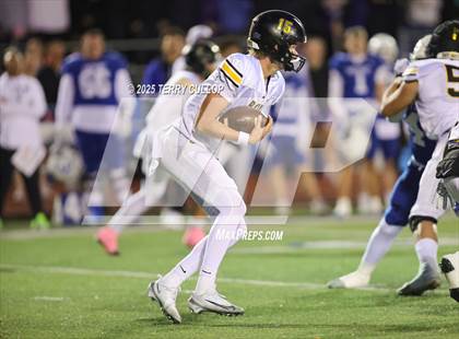 Thumbnail 2 in Roy @ Fremont photogallery.