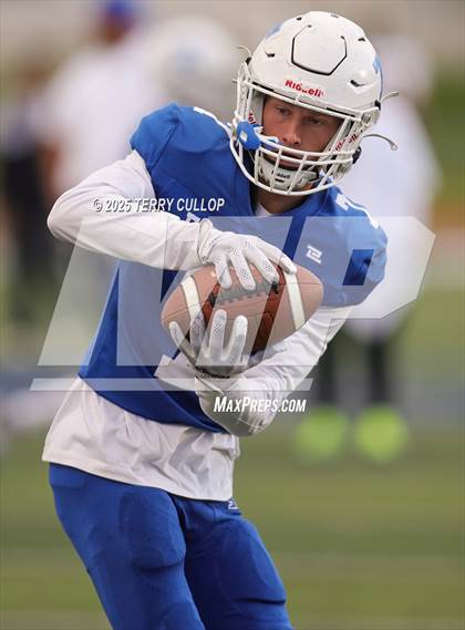 Thumbnail 2 in Roy @ Fremont photogallery.