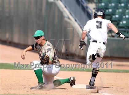 Thumbnail 1 in Rider vs. Brenham (UIL 4A State Semifinal) photogallery.