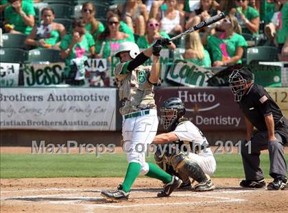 Thumbnail 2 in Rider vs. Brenham (UIL 4A State Semifinal) photogallery.