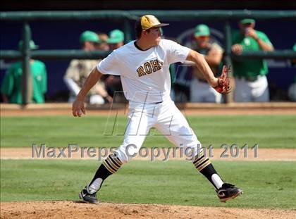 Thumbnail 2 in Rider vs. Brenham (UIL 4A State Semifinal) photogallery.