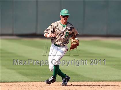 Thumbnail 2 in Rider vs. Brenham (UIL 4A State Semifinal) photogallery.