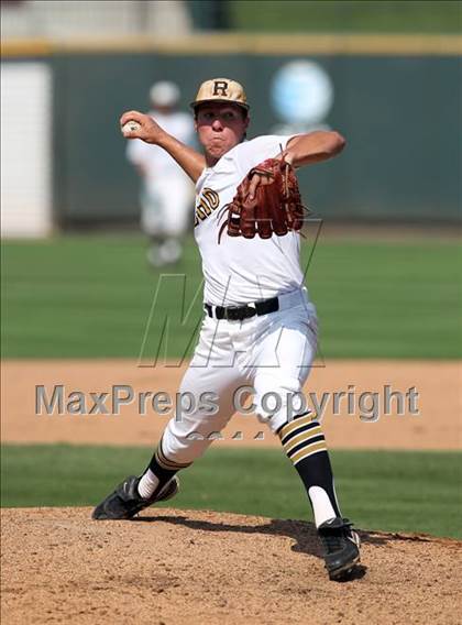 Thumbnail 2 in Rider vs. Brenham (UIL 4A State Semifinal) photogallery.