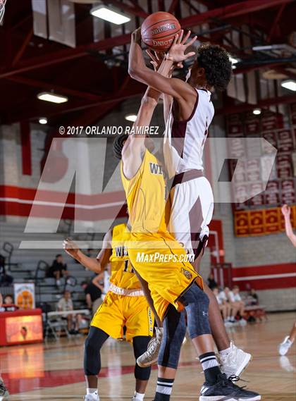 Thumbnail 1 in El Camino vs Point Loma (Lions Club Classic) photogallery.