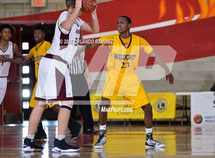 Thumbnail 2 in El Camino vs Point Loma (Lions Club Classic) photogallery.