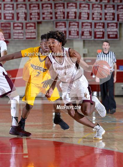 Thumbnail 3 in El Camino vs Point Loma (Lions Club Classic) photogallery.