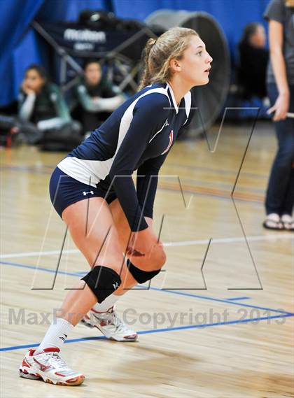 Thumbnail 3 in La Salle vs. O'Connor (Nike Tournament of Champions) photogallery.