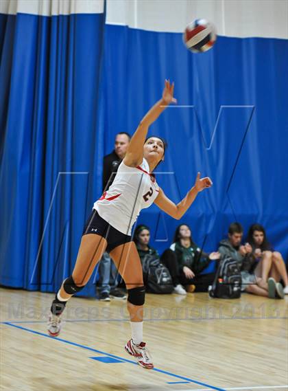 Thumbnail 2 in La Salle vs. O'Connor (Nike Tournament of Champions) photogallery.