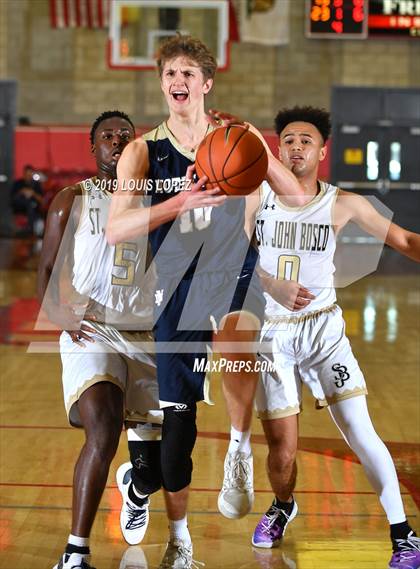 Thumbnail 2 in St. John Bosco vs. Notre Dame (SO) (Nike Extravaganza) photogallery.