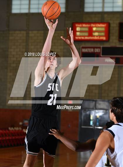 Thumbnail 2 in Saddleback Valley Christian vs. Servite (Nike Extravaganza) photogallery.