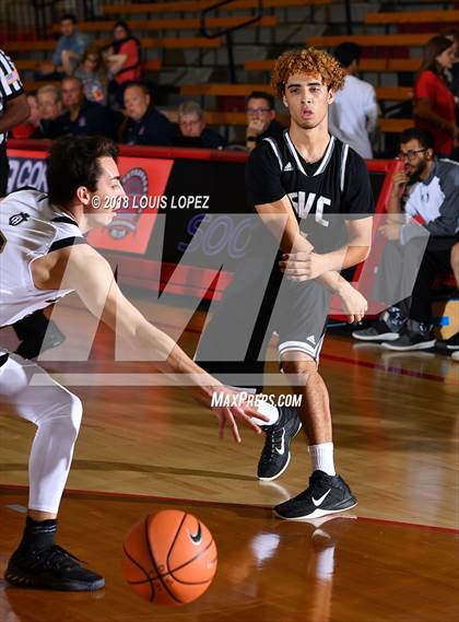 Thumbnail 1 in Saddleback Valley Christian vs. Servite (Nike Extravaganza) photogallery.