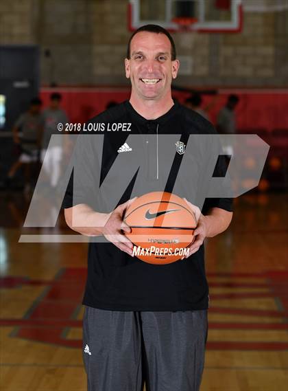 Thumbnail 2 in Saddleback Valley Christian vs. Servite (Nike Extravaganza) photogallery.