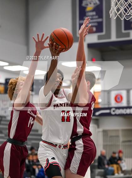 Thumbnail 2 in North Central vs. Bloomfield (Sneakers for Santa Shootout) photogallery.
