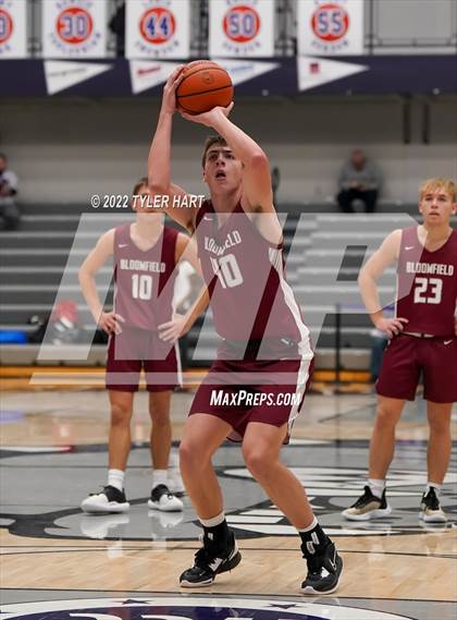 Thumbnail 3 in North Central vs. Bloomfield (Sneakers for Santa Shootout) photogallery.