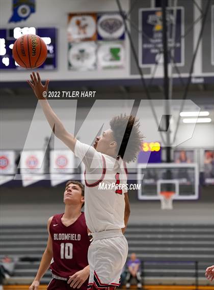 Thumbnail 1 in North Central vs. Bloomfield (Sneakers for Santa Shootout) photogallery.