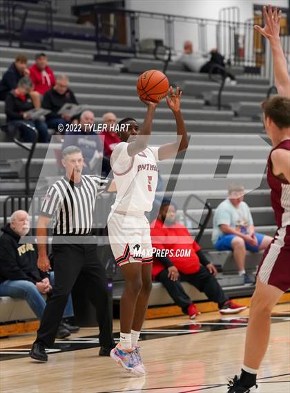 Thumbnail 3 in North Central vs. Bloomfield (Sneakers for Santa Shootout) photogallery.