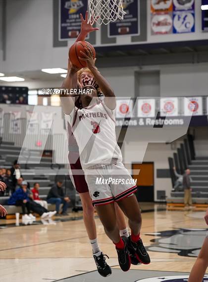 Thumbnail 1 in North Central vs. Bloomfield (Sneakers for Santa Shootout) photogallery.