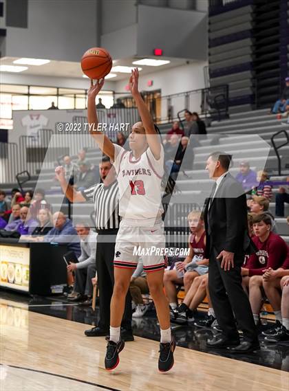 Thumbnail 2 in North Central vs. Bloomfield (Sneakers for Santa Shootout) photogallery.