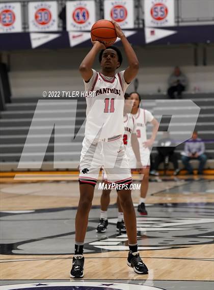 Thumbnail 2 in North Central vs. Bloomfield (Sneakers for Santa Shootout) photogallery.