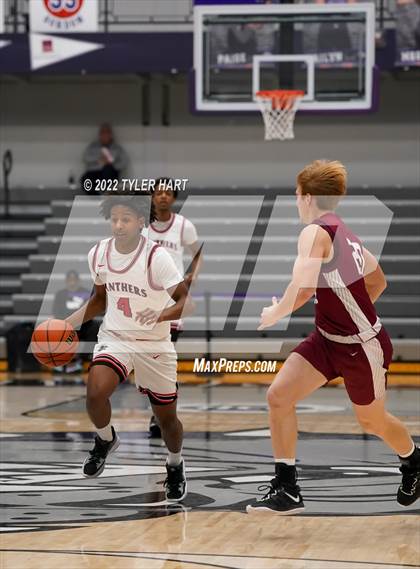 Thumbnail 2 in North Central vs. Bloomfield (Sneakers for Santa Shootout) photogallery.