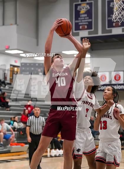 Thumbnail 1 in North Central vs. Bloomfield (Sneakers for Santa Shootout) photogallery.