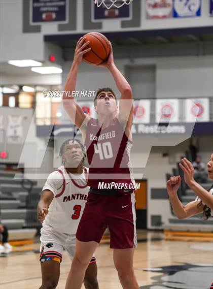 Thumbnail 2 in North Central vs. Bloomfield (Sneakers for Santa Shootout) photogallery.