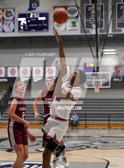 Thumbnail 1 in North Central vs. Bloomfield (Sneakers for Santa Shootout) photogallery.
