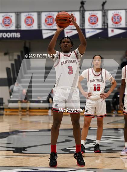 Thumbnail 1 in North Central vs. Bloomfield (Sneakers for Santa Shootout) photogallery.