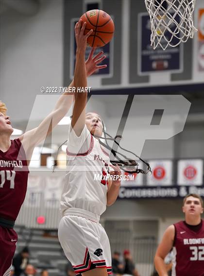 Thumbnail 2 in North Central vs. Bloomfield (Sneakers for Santa Shootout) photogallery.