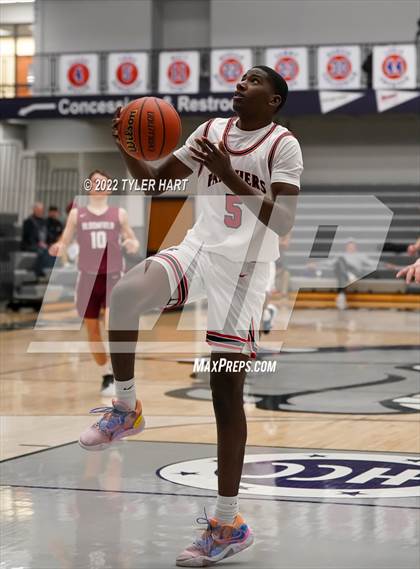 Thumbnail 3 in North Central vs. Bloomfield (Sneakers for Santa Shootout) photogallery.