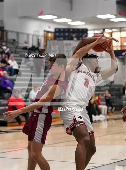 Thumbnail 3 in North Central vs. Bloomfield (Sneakers for Santa Shootout) photogallery.