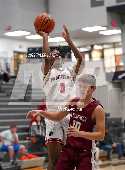 Thumbnail 3 in North Central vs. Bloomfield (Sneakers for Santa Shootout) photogallery.