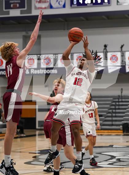 Thumbnail 1 in North Central vs. Bloomfield (Sneakers for Santa Shootout) photogallery.