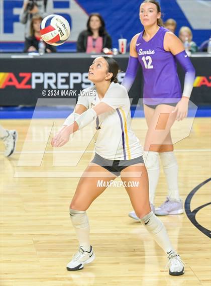 Thumbnail 2 in Sunrise Mountain vs. Horizon (AIA 5A Final) photogallery.