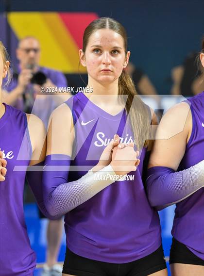 Thumbnail 2 in Sunrise Mountain vs. Horizon (AIA 5A Final) photogallery.