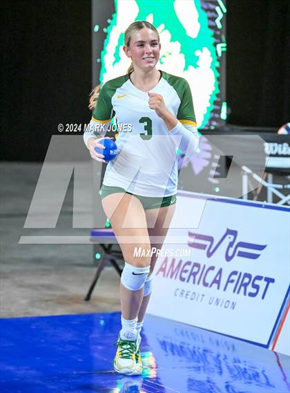 Thumbnail 2 in Sunrise Mountain vs. Horizon (AIA 5A Final) photogallery.