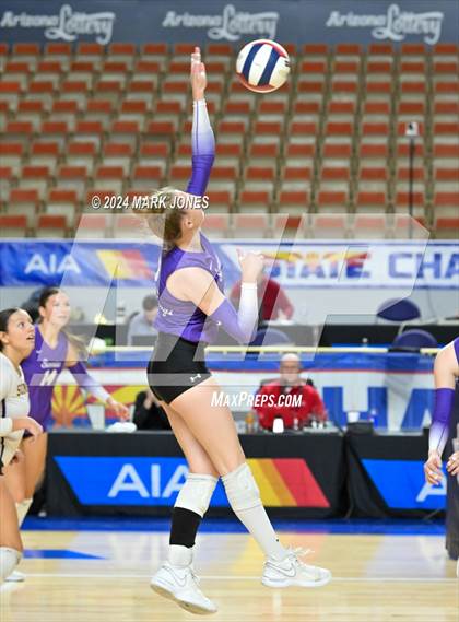 Thumbnail 3 in Sunrise Mountain vs. Horizon (AIA 5A Final) photogallery.