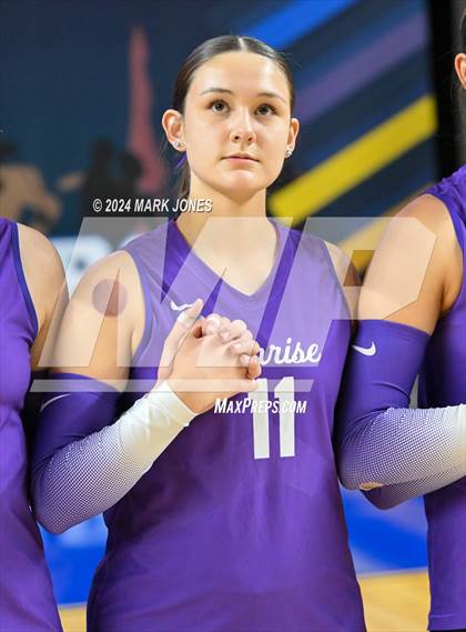 Thumbnail 3 in Sunrise Mountain vs. Horizon (AIA 5A Final) photogallery.